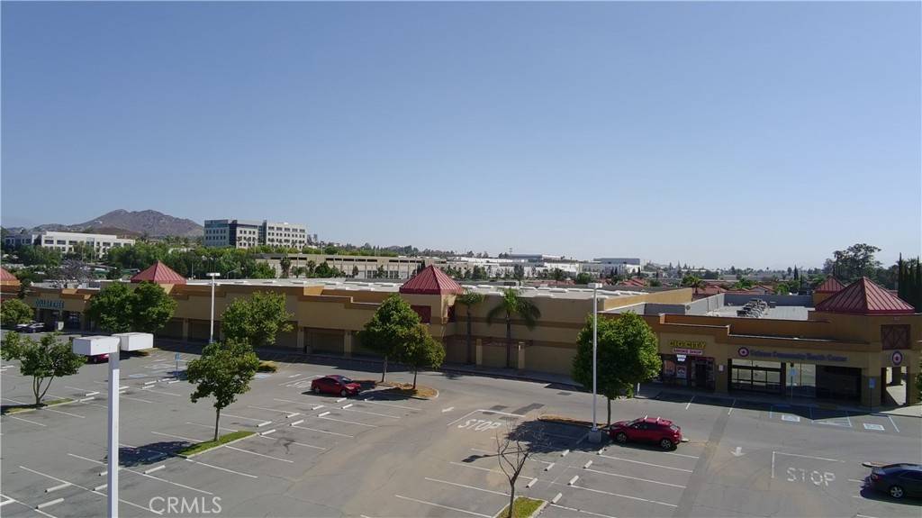 Corona, CA 92879,109 N Mckinley ST