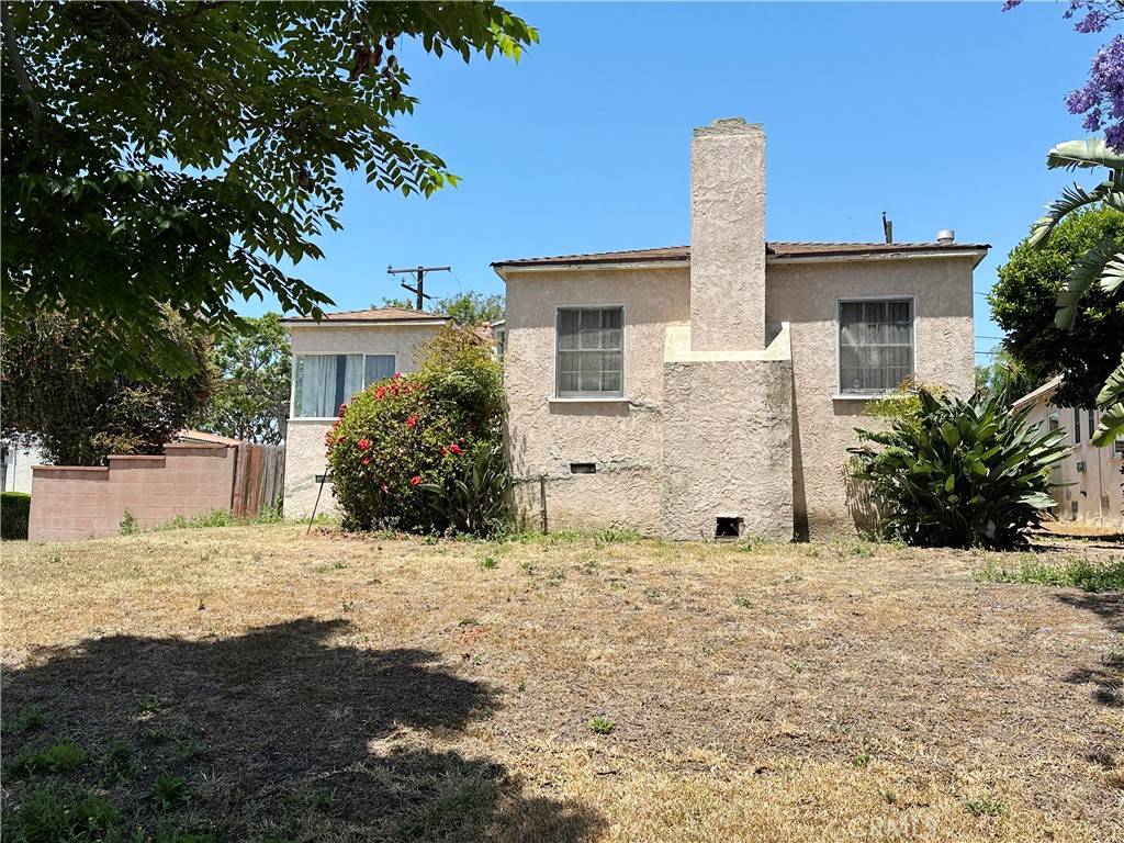 Inglewood, CA 90305,3223 W 83rd ST
