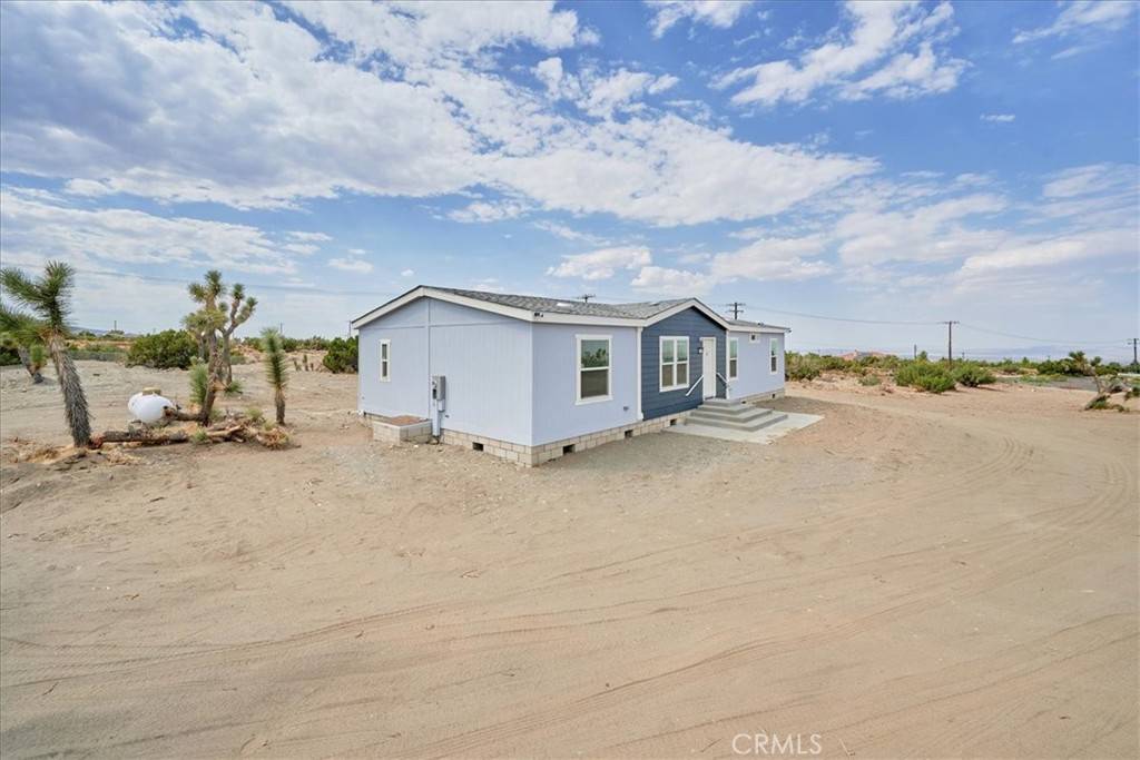 Phelan, CA 92371,9470 Gitano RD