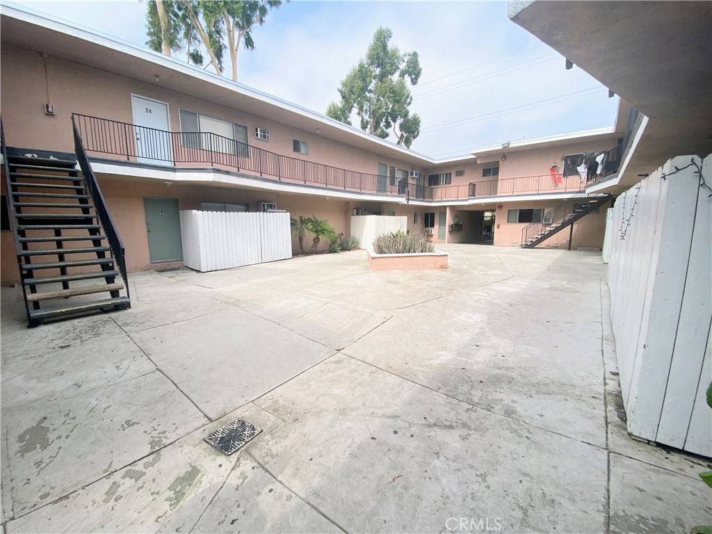 Panorama City, CA 91402,14696 Rayen ST