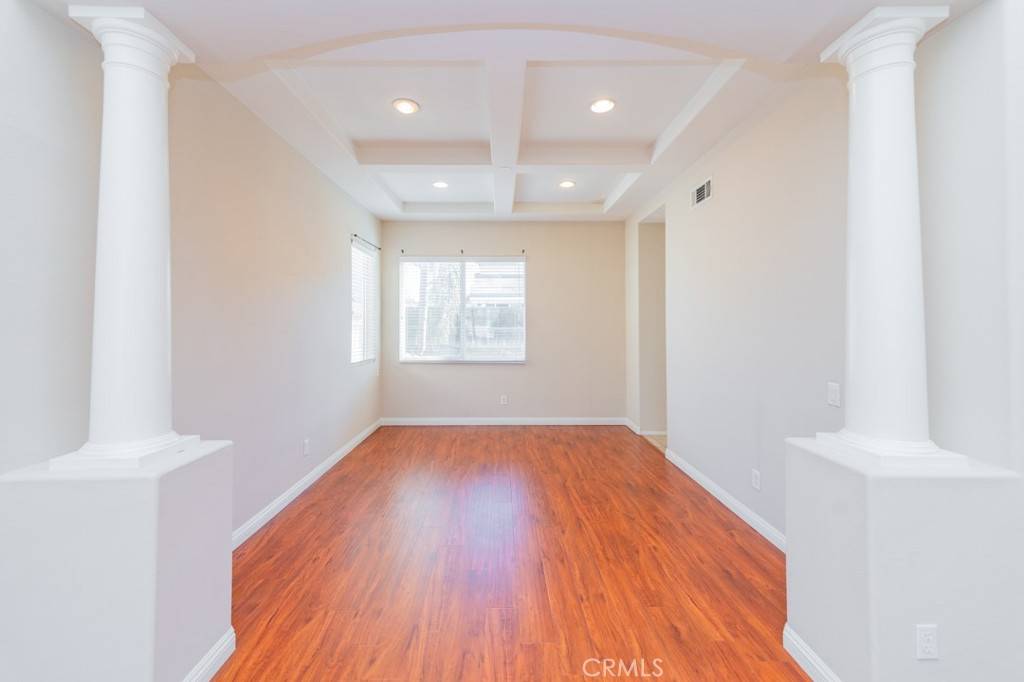 Eastvale, CA 92880,6852 Cedar Creek RD