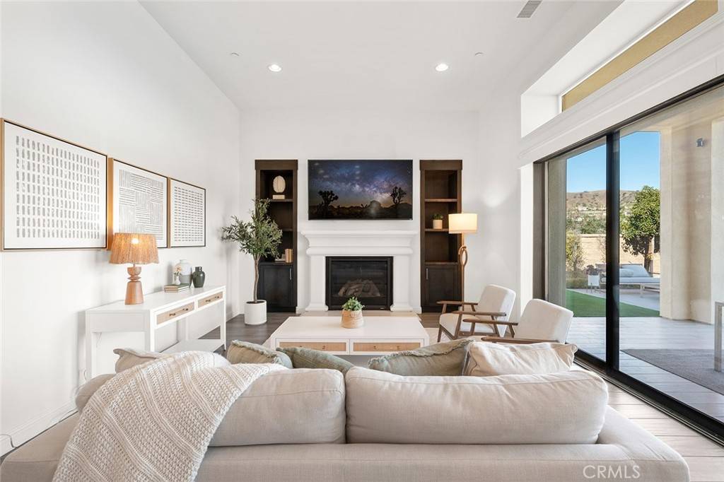 4238 Dartmouth DR Yorba Linda, CA 92886