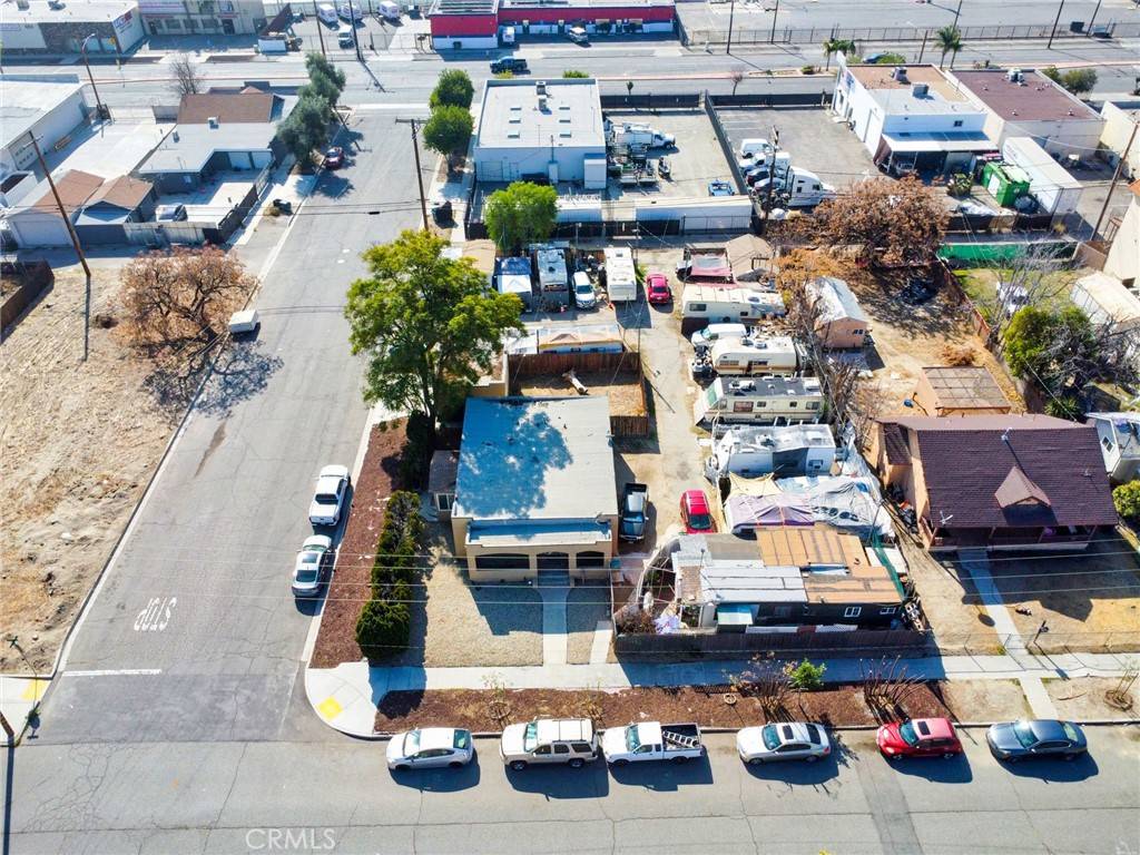 Colton, CA 92324,584 E H ST #1-11