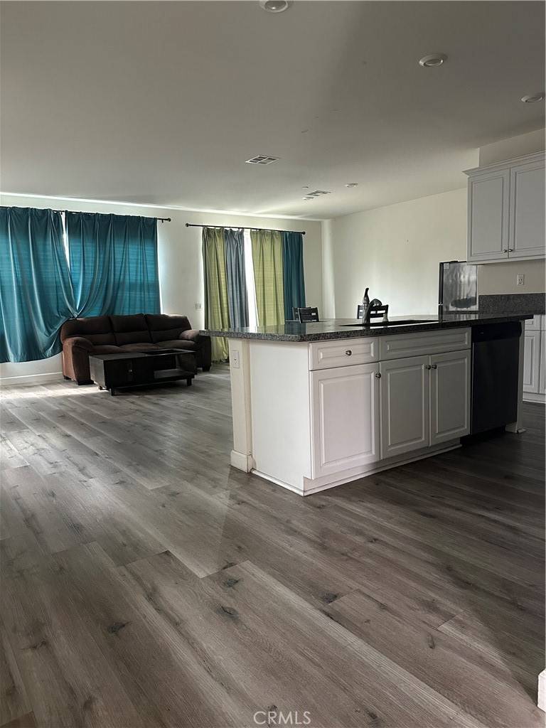 Ontario, CA 91764,2066 E Journal Privado
