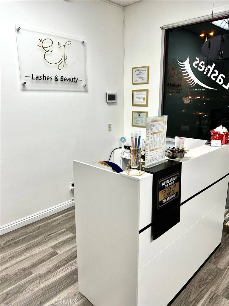 Brea, CA 92821,1241 W Central AVE