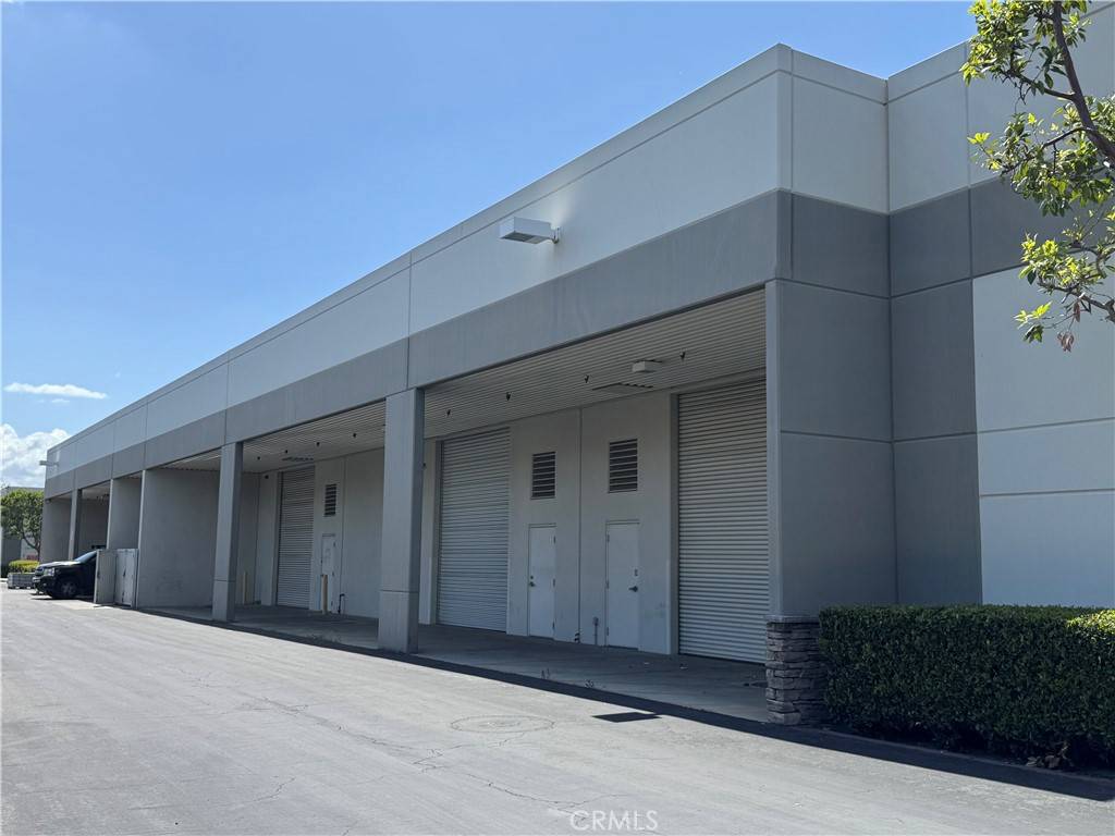 Ontario, CA 91761,1115 S Grove AVE #102