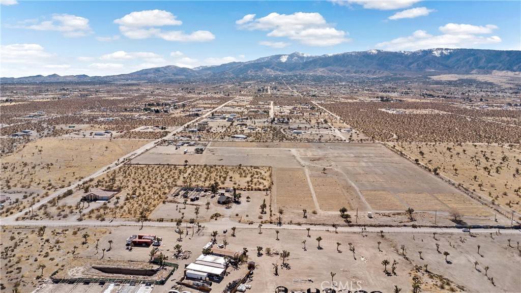 Pinon Hills, CA 92372,12702 Pine Tree RD