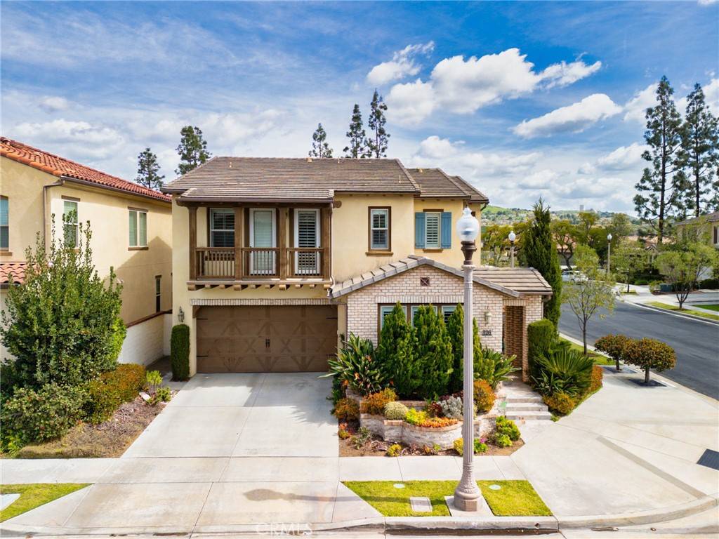 Brea, CA 92823,326 La Ventana DR