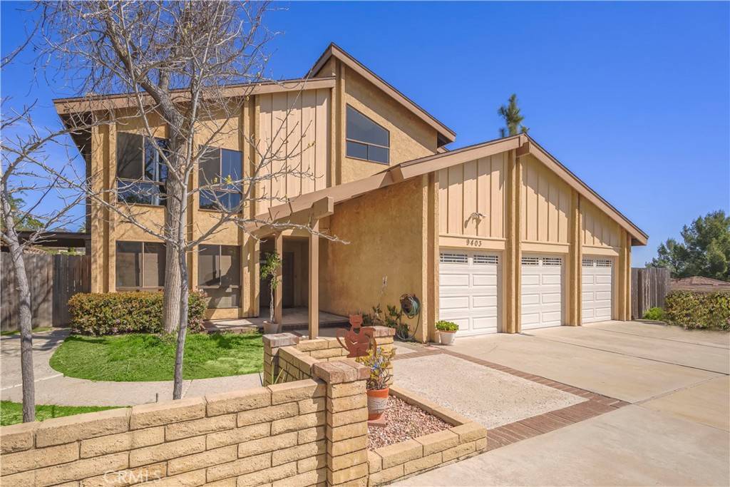 Whittier, CA 90603,9403 Mesa Robles DR