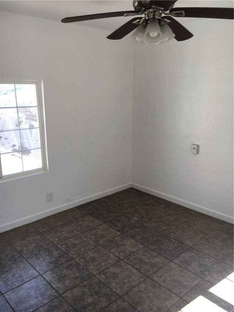 Corona, CA 92882,917 W 10th ST