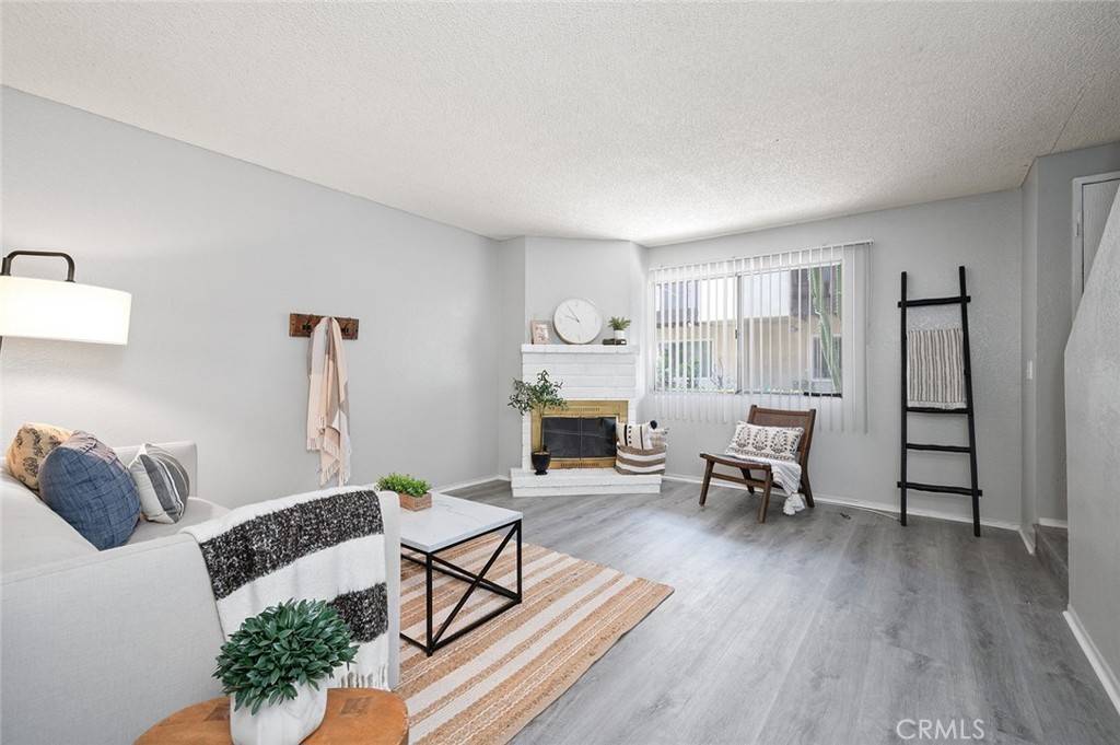 Fontana, CA 92335,9100 Acacia AVE #23