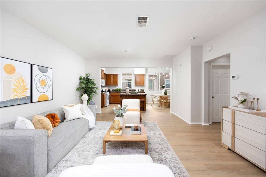 Pomona, CA 91767,1452 Oakwood WAY