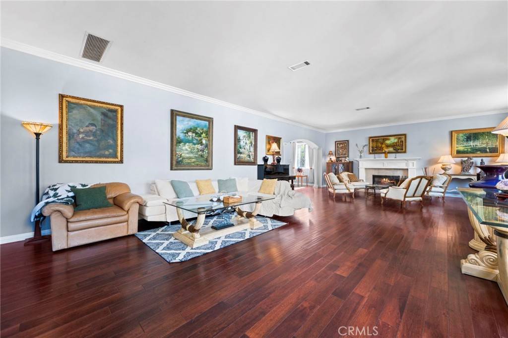 Diamond Bar, CA 91765,2862 Oak Knoll DR