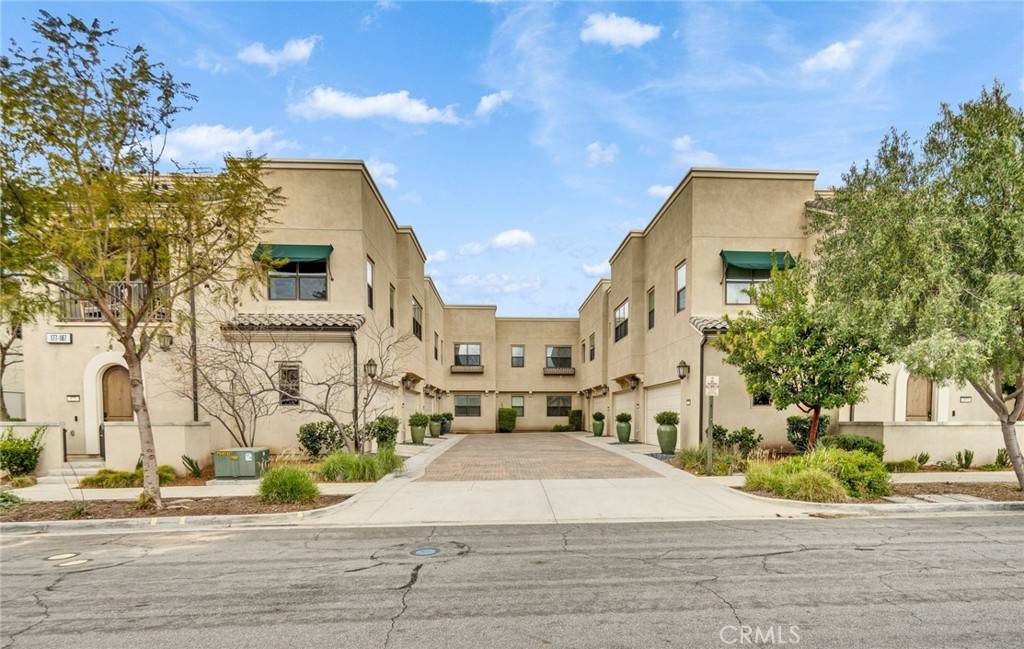 Irvine, CA 92618,181 follyhatch