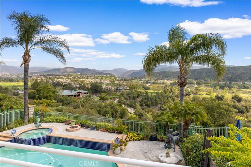 Rancho Santa Margarita, CA 92679,14 Beaconsfield