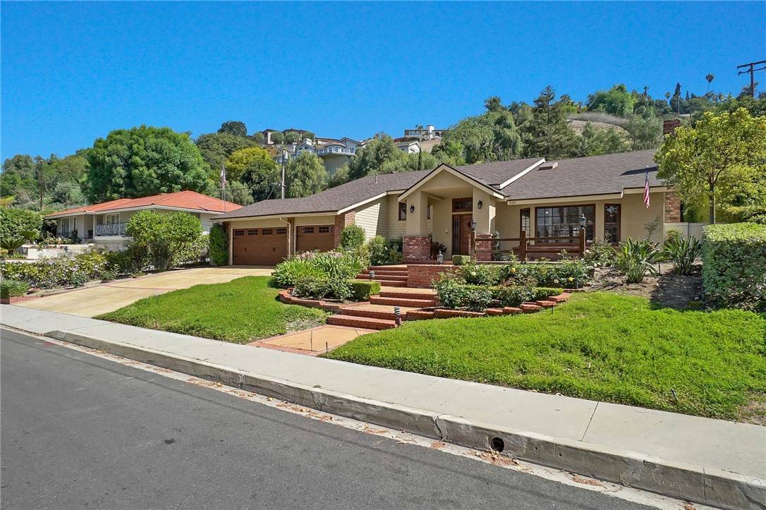 Glendora, CA 91741,2411 Country Club DR