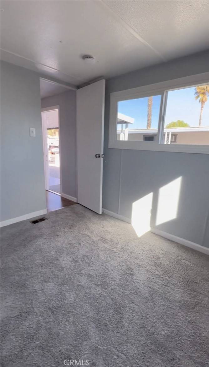 Hemet, CA 92543,332 N Lyon AVE #34