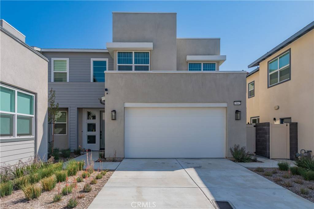 Fontana, CA 92336,15842 Caterpillar DR