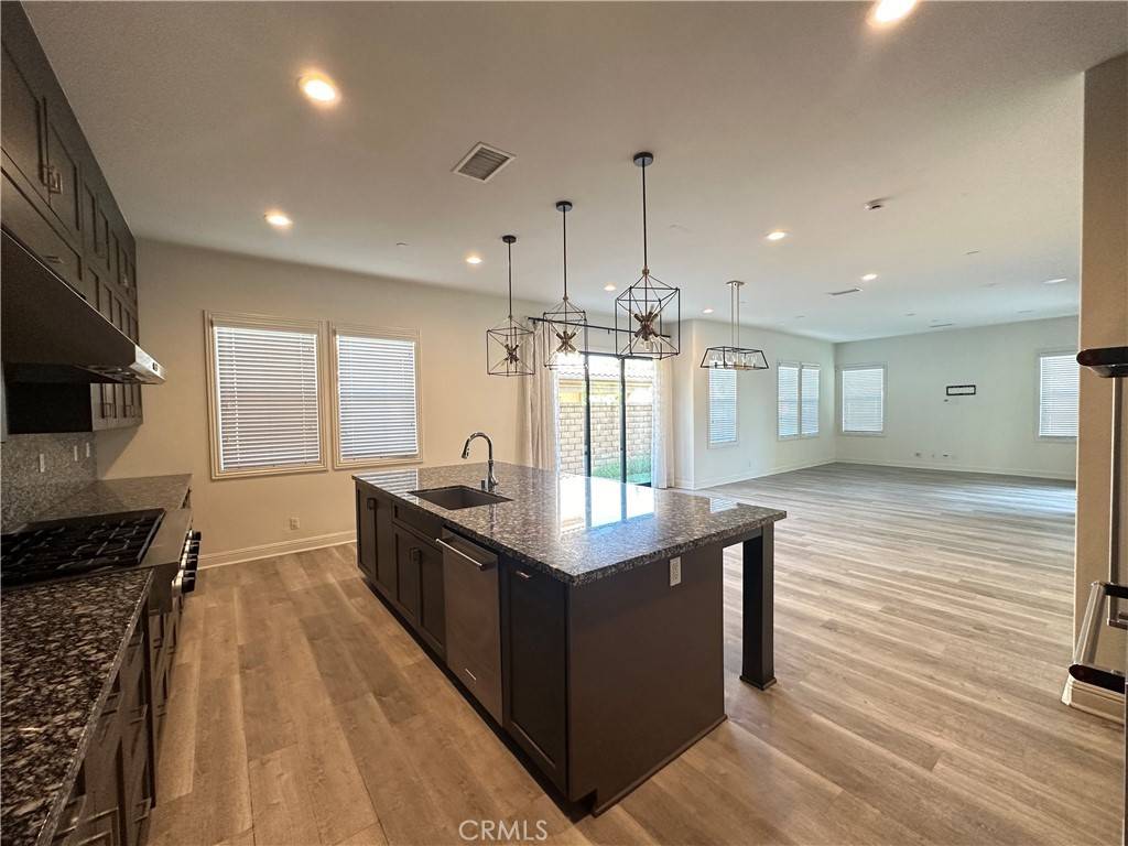 Lake Forest, CA 92630,5 Zion DR