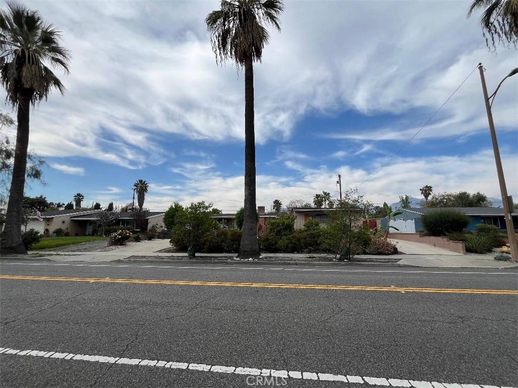 Claremont, CA 91711,155 E AMERICAN AVE