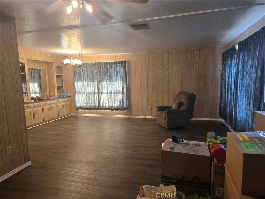 Rialto, CA 92376,2744 W Rialto AVE #42