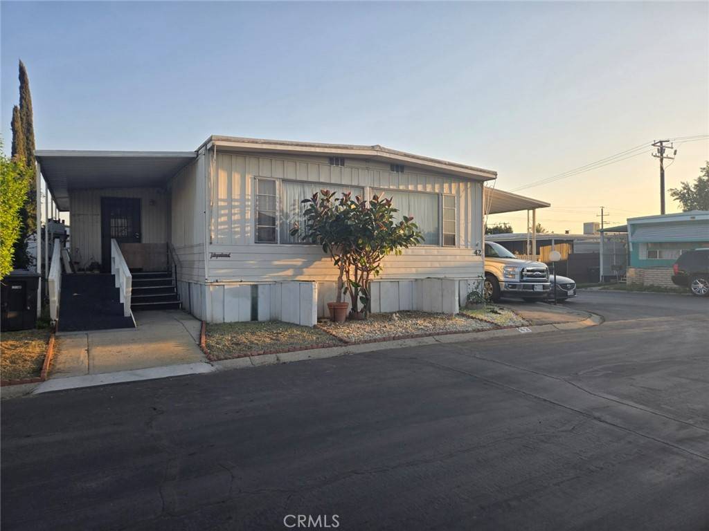 Rialto, CA 92376,2744 W Rialto AVE #42