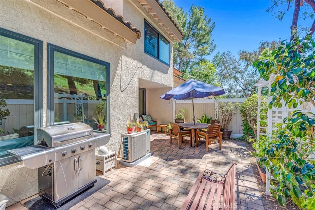Diamond Bar, CA 91765,1409 Bodega WAY #5