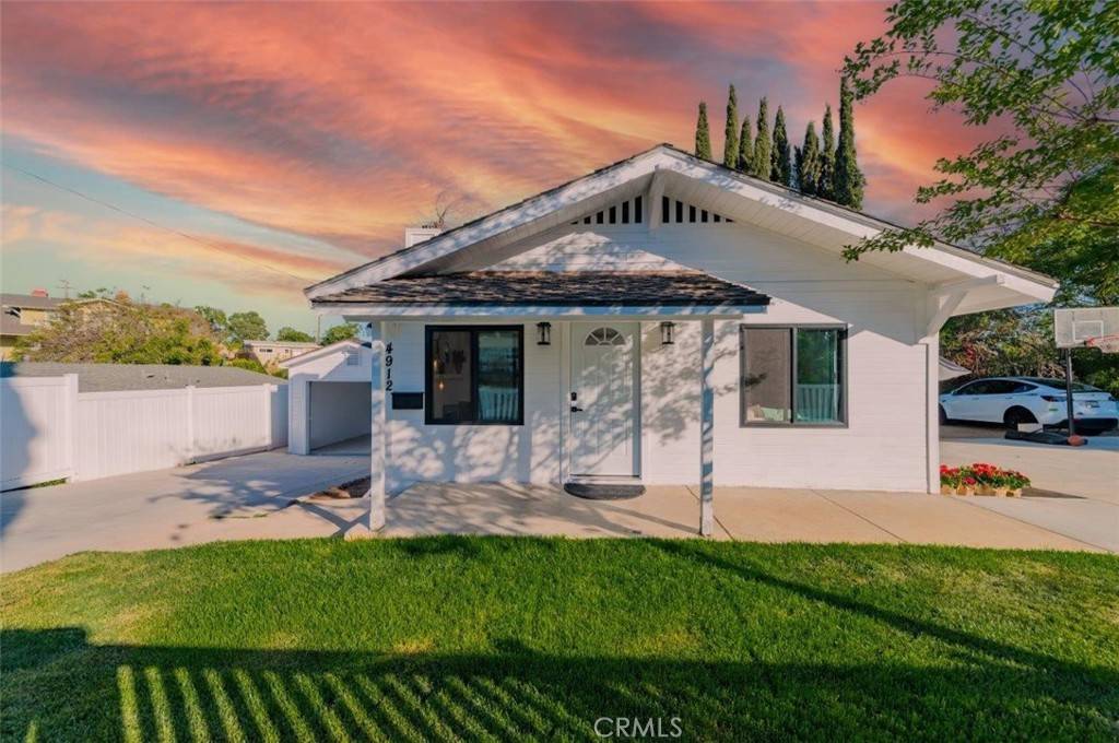 Yorba Linda, CA 92886,4912 Shaw LN
