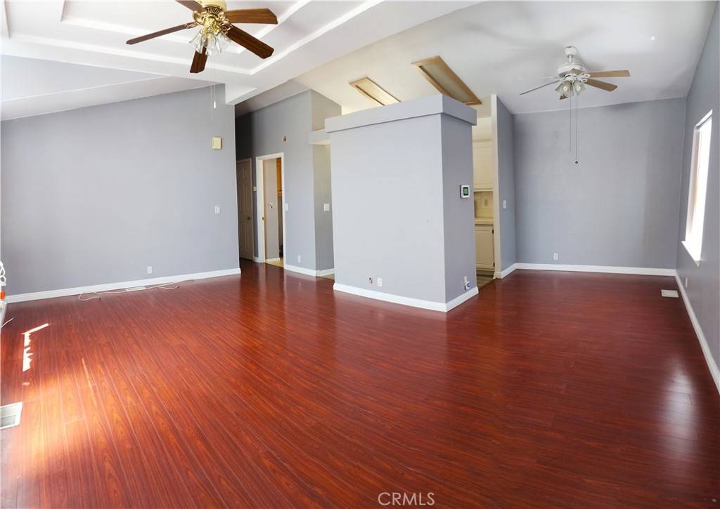 Hawaiian Gardens, CA 90716,12550 Carson ST #21