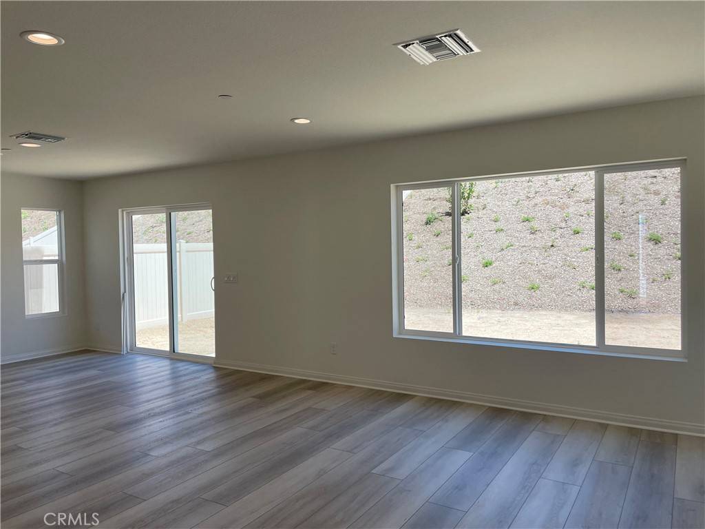 Riverside, CA 92507,7548 Rubyred Glen DR