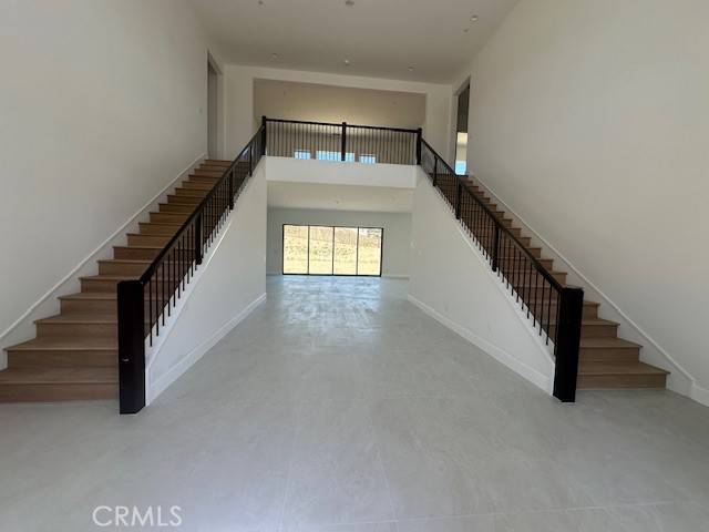 Porter Ranch, CA 91326,12024 Red Hawk