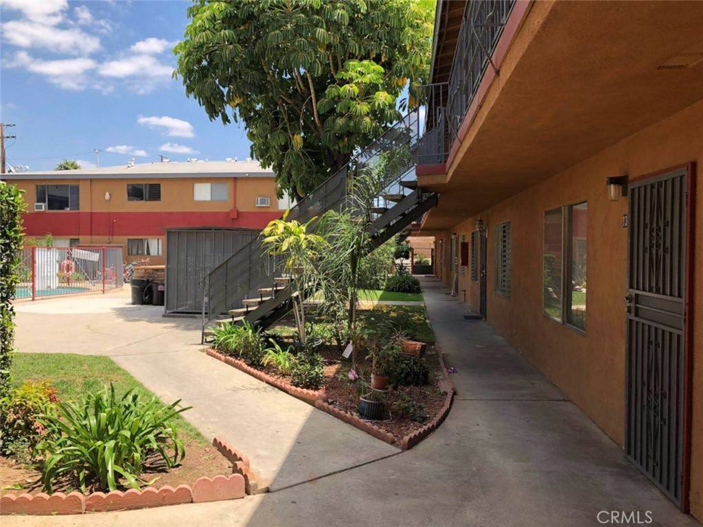 West Covina, CA 91790,1015 W Garvey AVE N