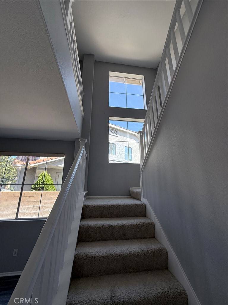 16853 Shinnecock LN Fontana, CA 92336