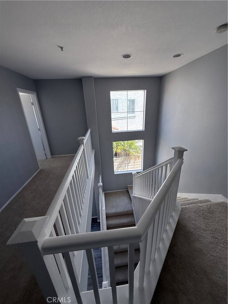 16853 Shinnecock LN Fontana, CA 92336
