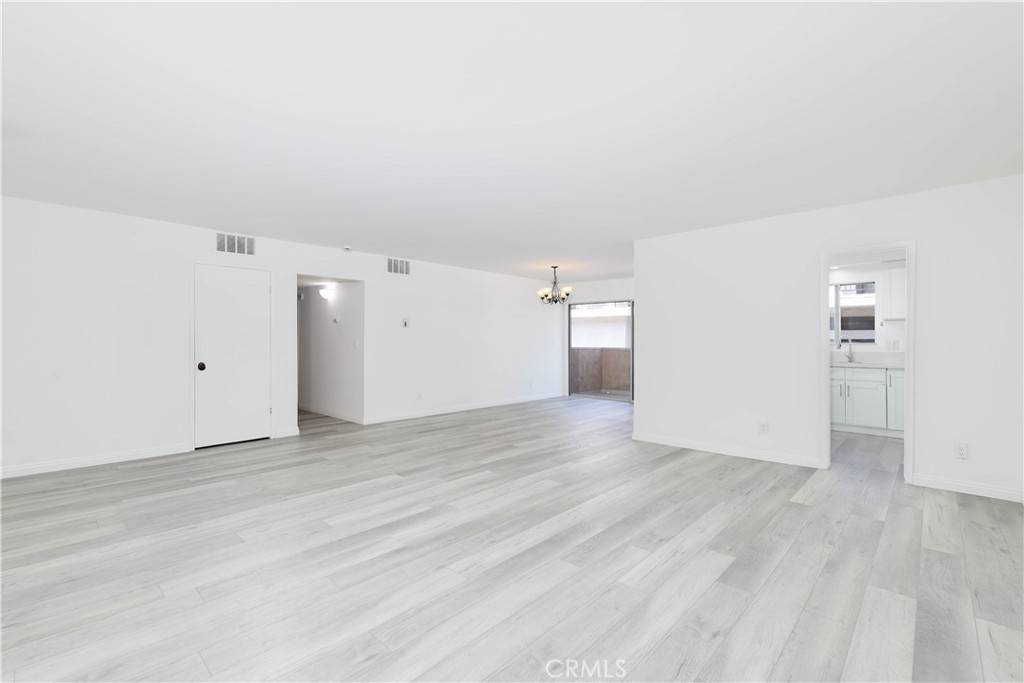 Pasadena, CA 91107,120 S Sierra Madre BLVD #206