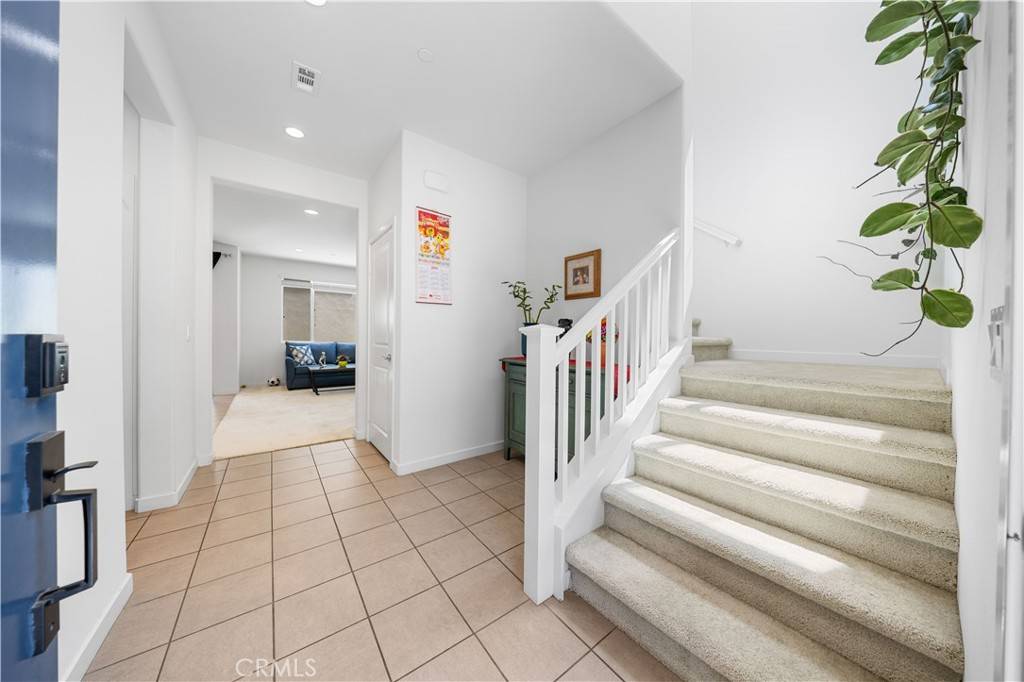 Fontana, CA 92336,16040 Jaime ln#7