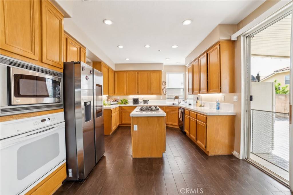 5418 Grand Prix CT Fontana, CA 92336