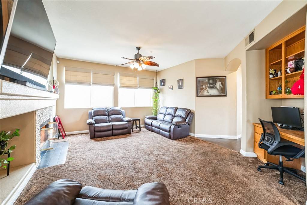 5418 Grand Prix CT Fontana, CA 92336