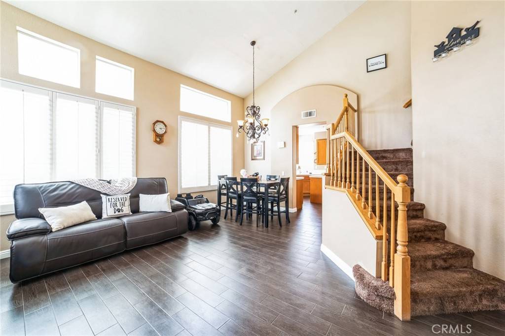 Fontana, CA 92336,5418 Grand Prix CT