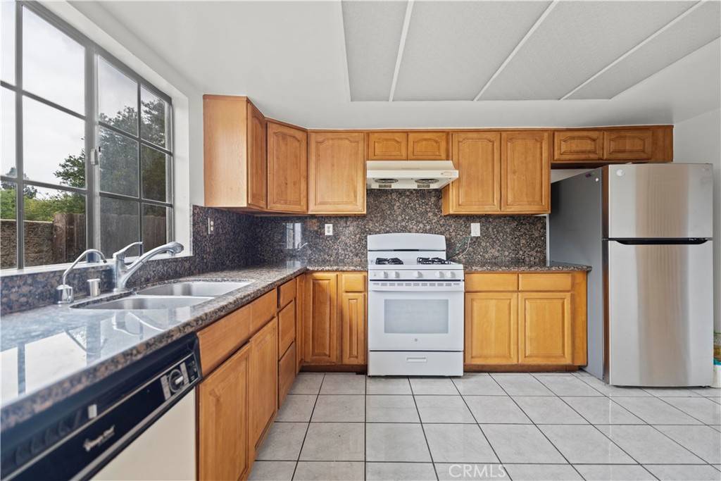 Pomona, CA 91766,1029 S Reservoir ST