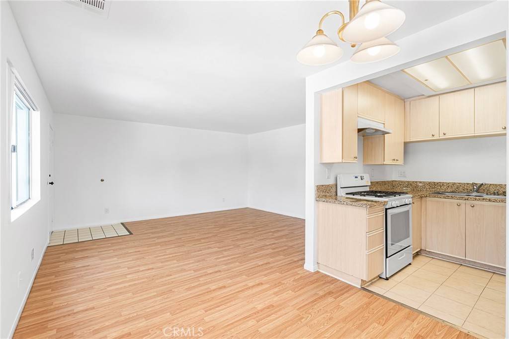 Diamond Bar, CA 91765,800 Grand AVE #A20