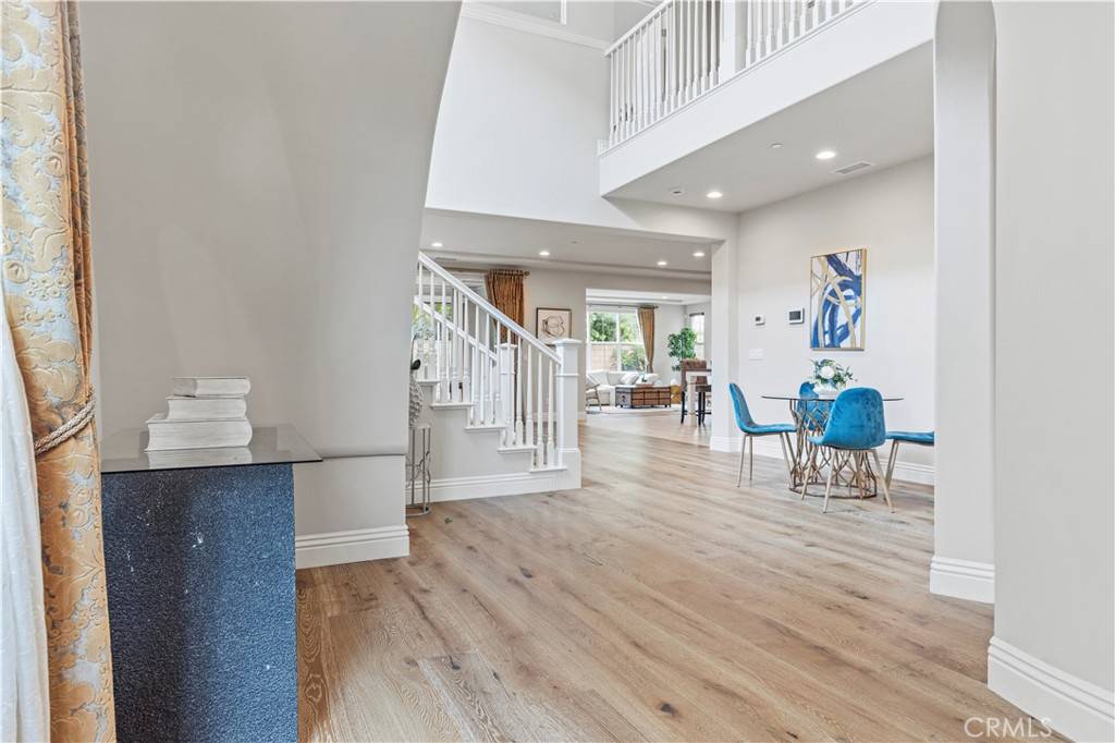 Irvine, CA 92620,57 Constantine