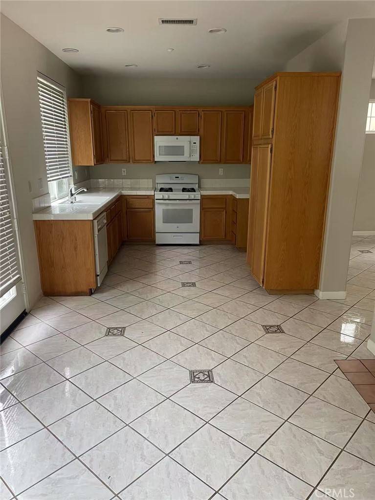 Placentia, CA 92870,1721 Hayes CT