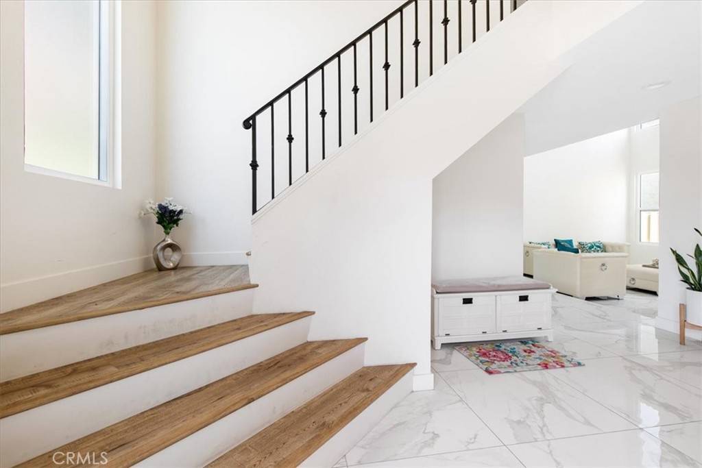 Canyon Country, CA 91351,18510 Himalayan CT