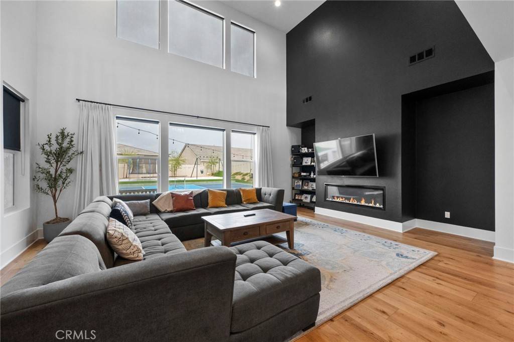 Temecula, CA 92591,39725 Larkspur