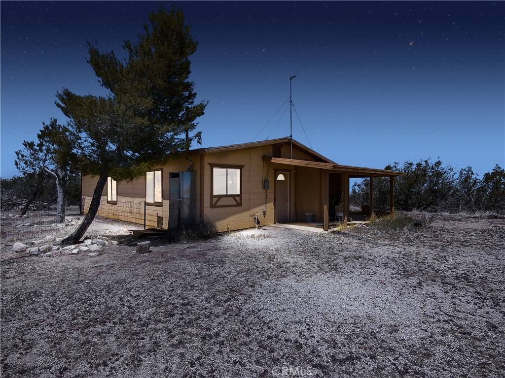 Llano, CA 93544,30711 212nd ST E
