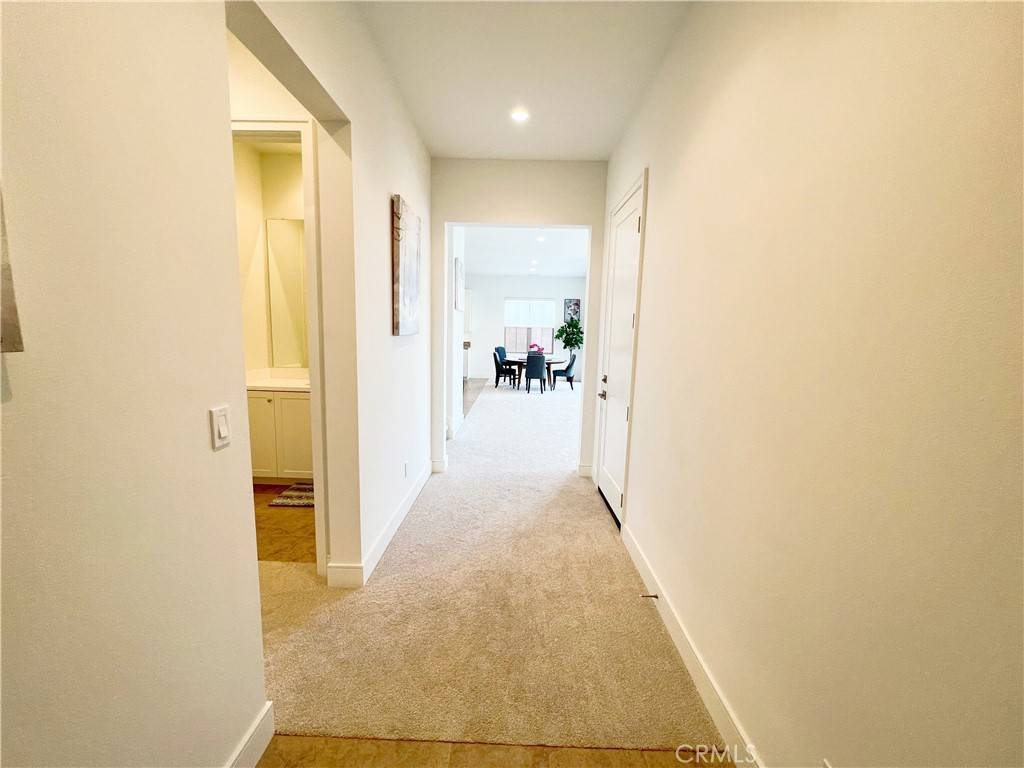 Irvine, CA 92618,129 Halworth