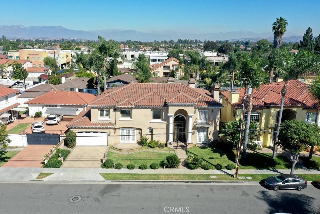 Downey, CA 90241,8531 10th ST