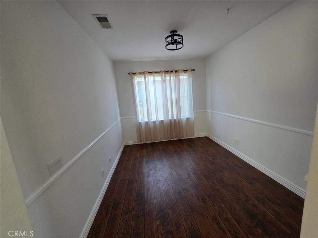 Fontana, CA 92336,5800 Oakdale LN