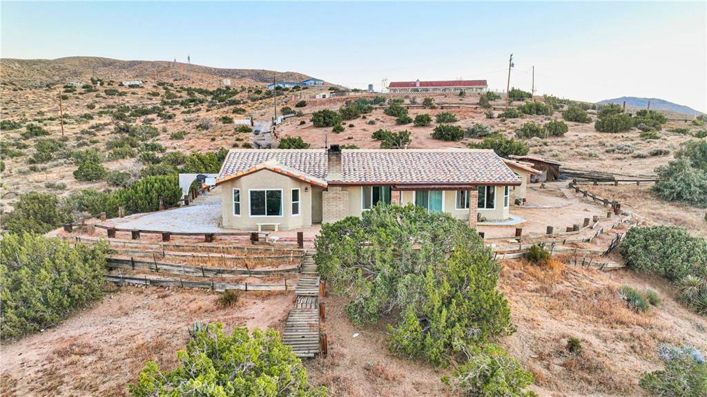 Apple Valley, CA 92308,25624 Castlerock RD
